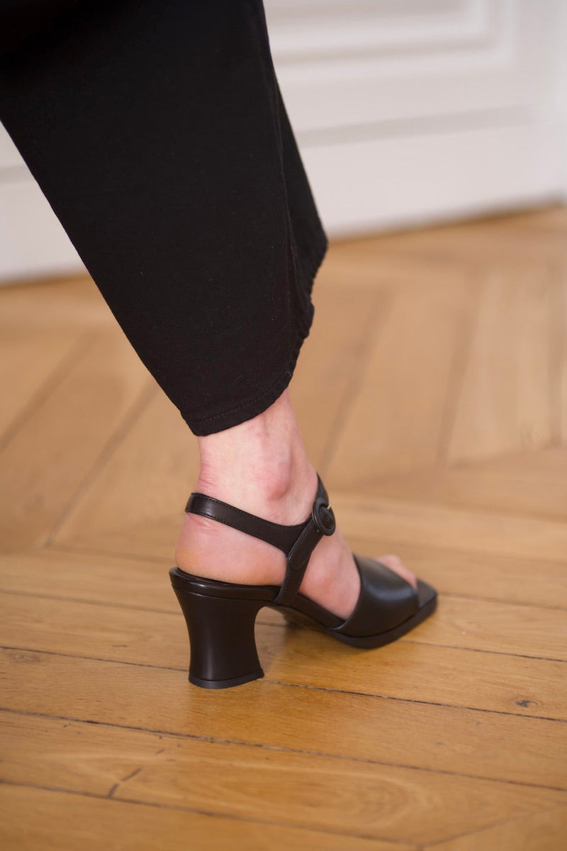 Dallas Sandals Calf Black