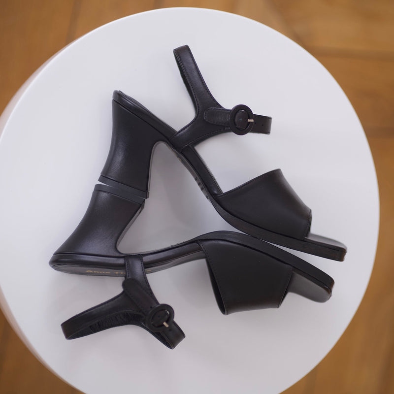 Dallas Sandals Calf Black